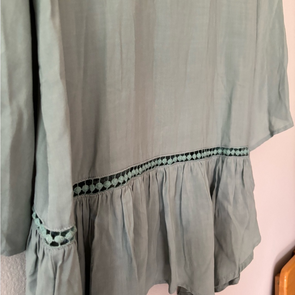 Sage Green Women's Top - Picture 5 of 6